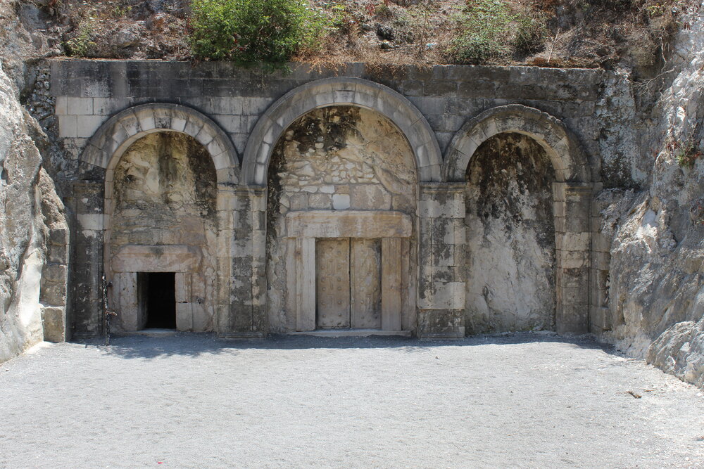 Catacomb_no._14,_The_Cave_of_Rabbi_Yehuda_HaNasi.jpg